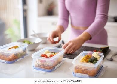  Meal Prep & Serving